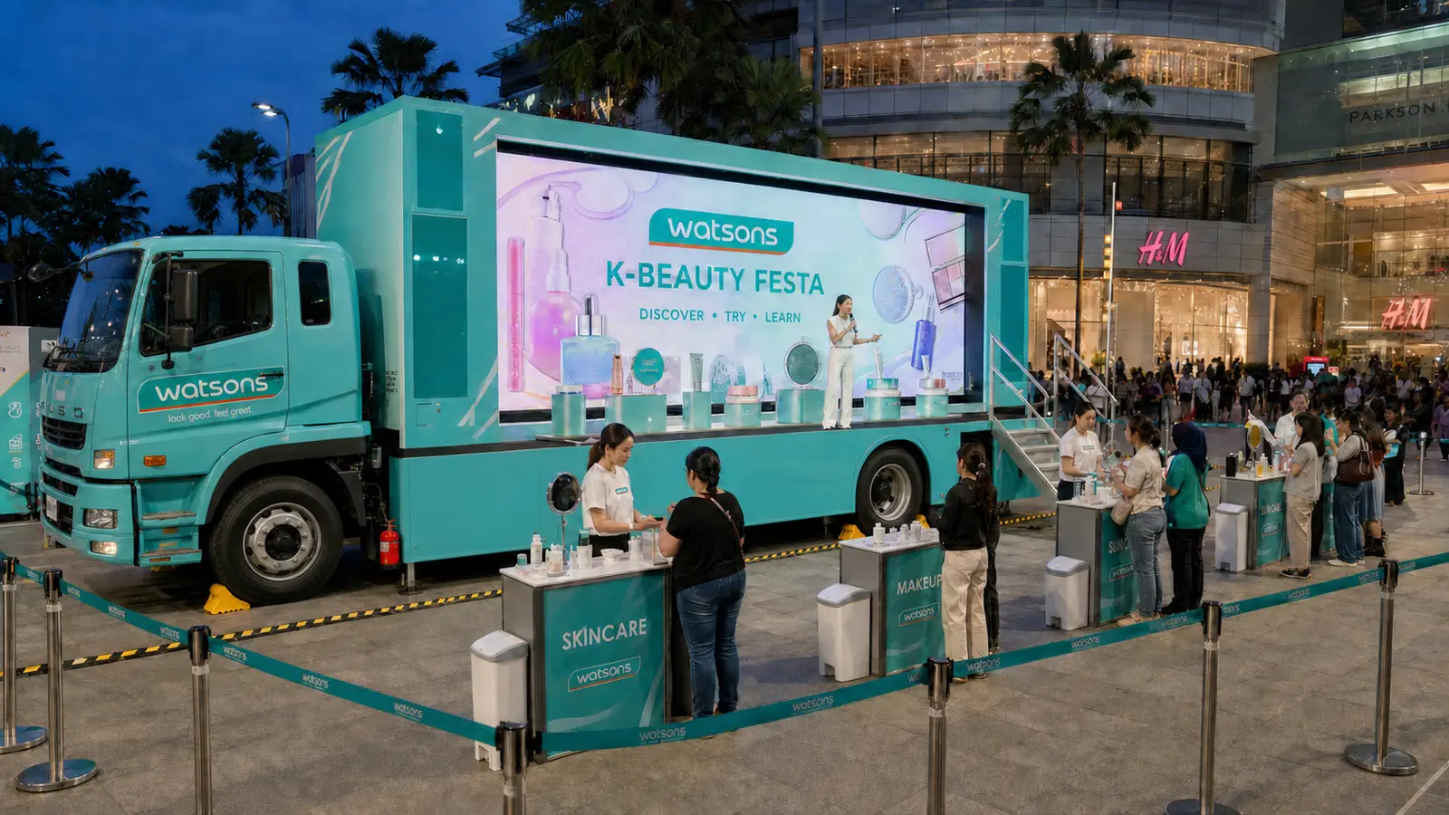 Retail & Mall Public Viewing Experience activation format with a complete LED truck view